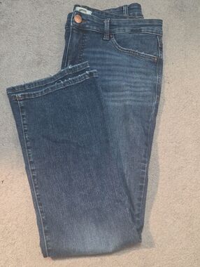 Bootleg Women's blue jeans